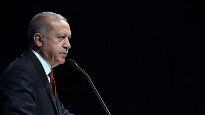 "Nitelikli neslin önündeki kimse duramaz"