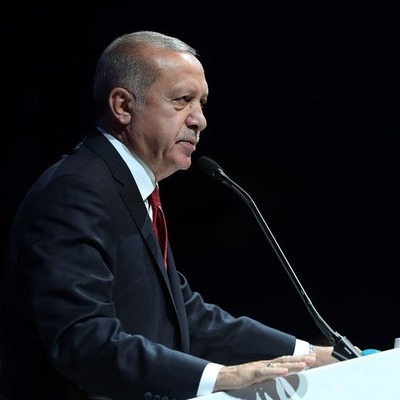 "Nitelikli neslin önündeki kimse duramaz"