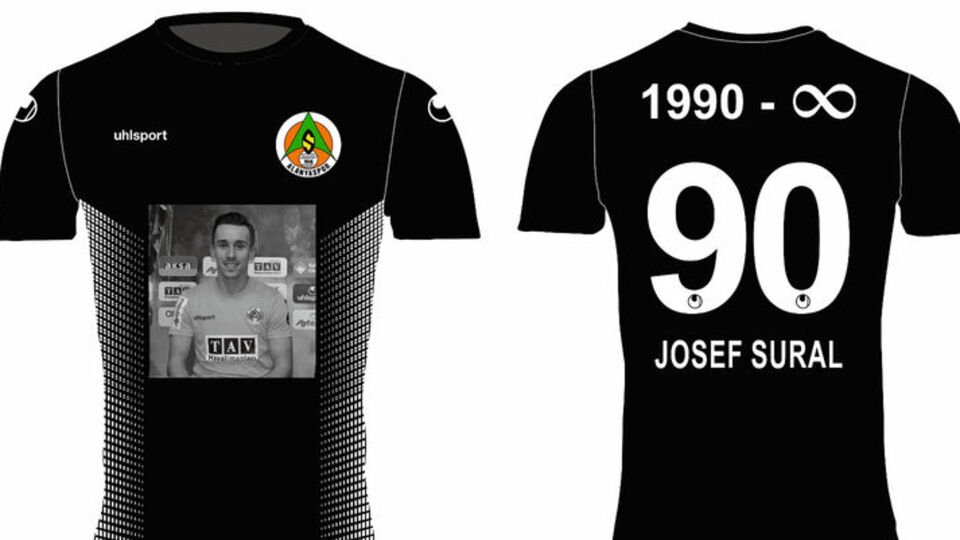 Alanyaspor'dan Sural tişörtü