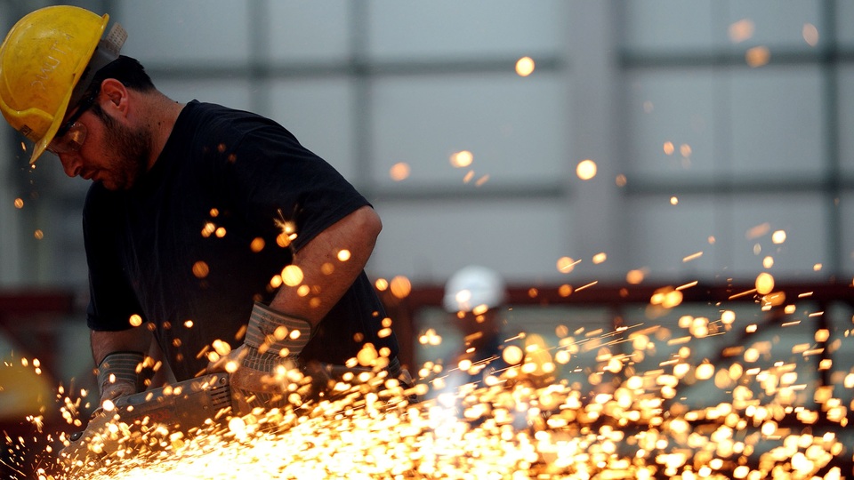 İmalat PMI nisan ayında geriledi