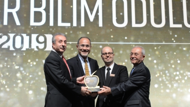 2019 Sabri Ülker Bilim Ödülü Kazananı Doç. Dr. Tamer Önder oldu