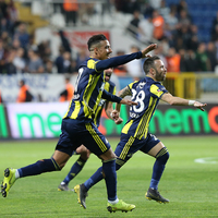 Valbuena'dan etkili performans