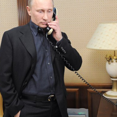 Putin ile Trump 1.5 saat görüştü!