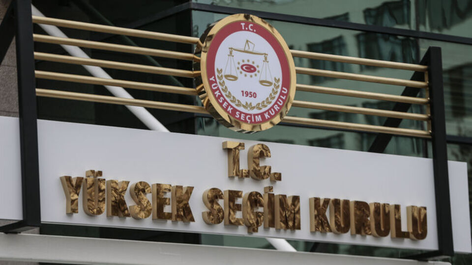 İtirazlar, yeniden sayımlar, ara kararlar tartışmalar