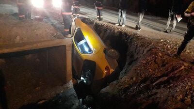 Otomobil dereye uçtu: 3 yaralı