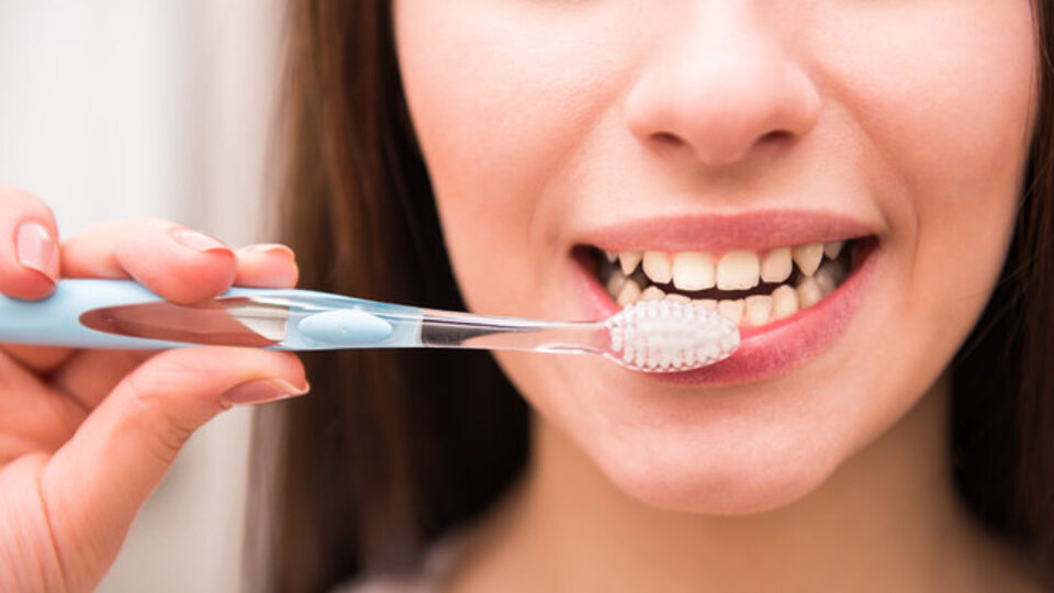 Diş fırçalamak orucu bozar mı?