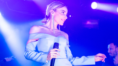 Gülşen izdiham yarattı