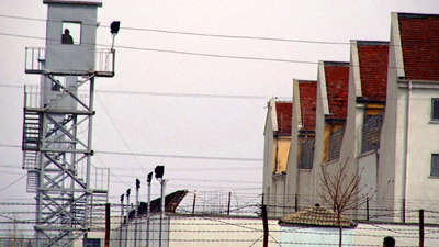 Kadınlar koğuşunda akılalmaz skandal!