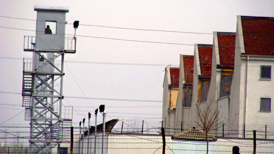 Kadınlar koğuşunda akılalmaz skandal!