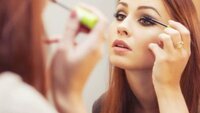 Makyaj orucu bozar mı?