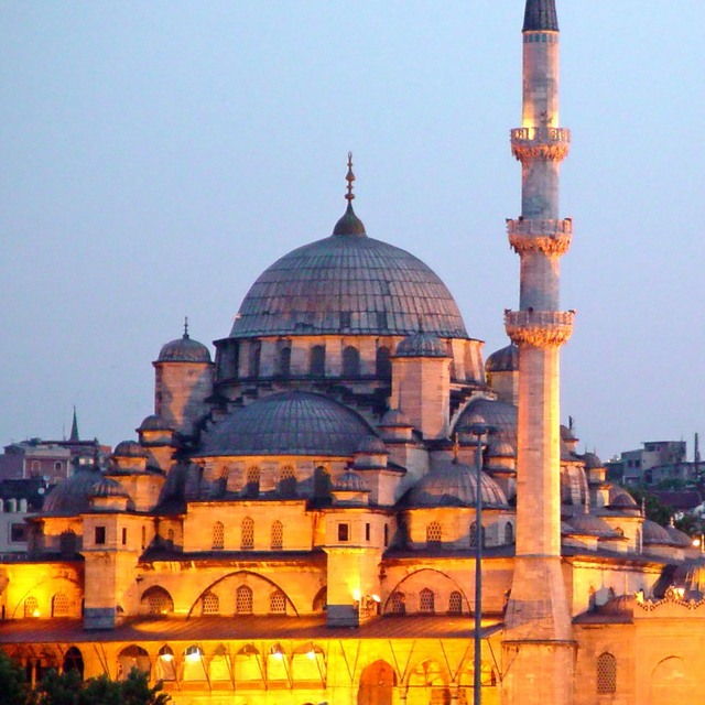İstanbul'da bugün iftar saat kaçta?
