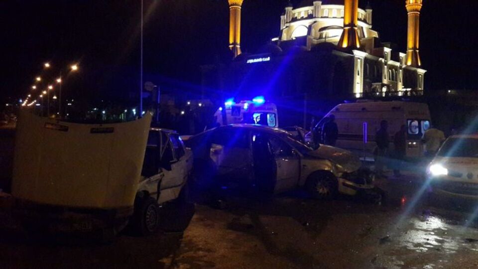 Çorum'da trafik kazası: 3 yaralı