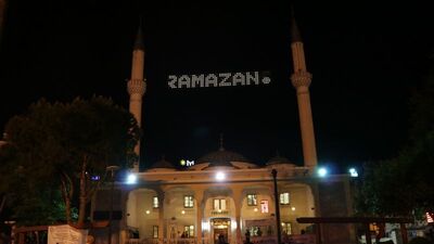 Bursa iftar vakti saat kaçta?