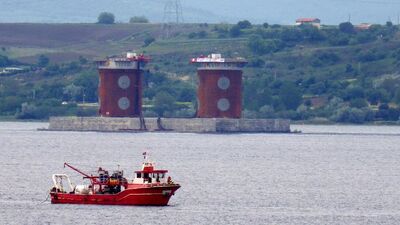 Boğaz gemi geçişlerine kapatıldı