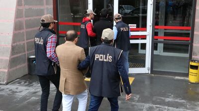 FETÖ şüphelileri pazar yerinde yakalandı