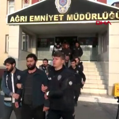 Saç sakal kesip makyajla joker oldular! 26 ilde dev operasyon