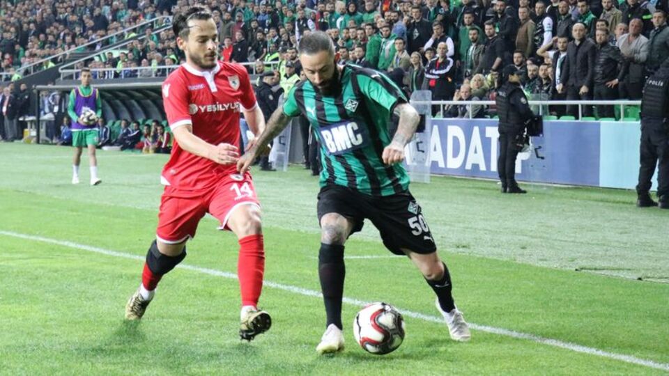Sakaryaspor, Samsunspor'u yıktı!