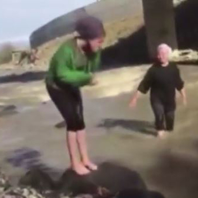 Dere kenarındaki oyun 2 kıza ölüm oldu