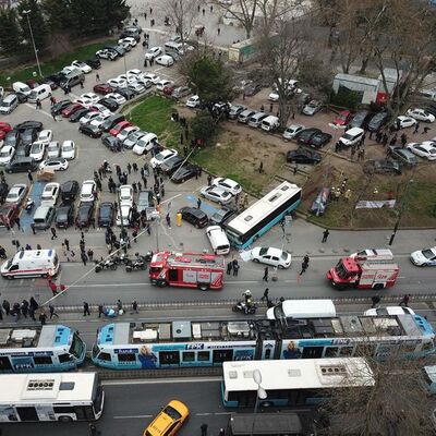 Akıllara zarar bir kaza: Bilinçli mi, refleks mi anlaşılamadı
