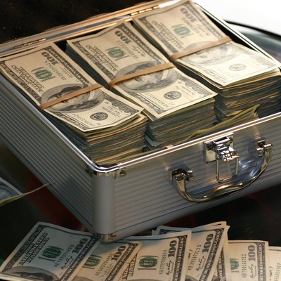 Her gün 2 kişi dolar milyoneri olacak