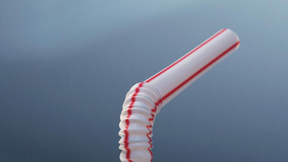 Yoğurt kabı tamam da, pipetler ne olacak?