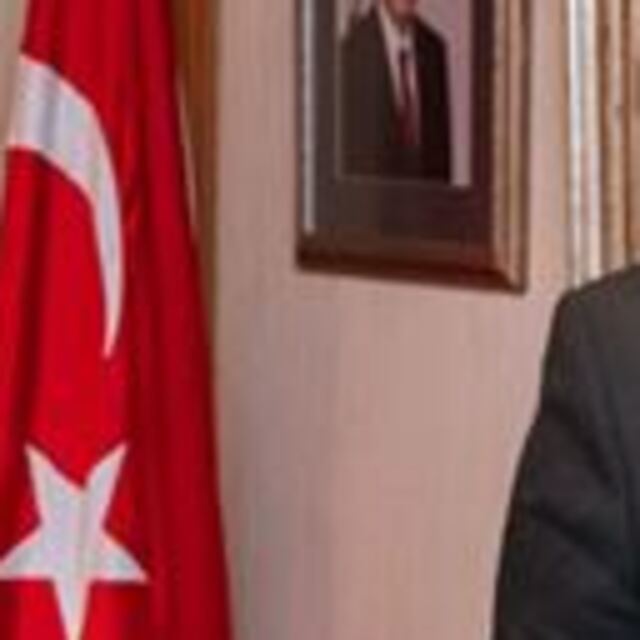 Anadolu üniversitesinden Avrupa'daki Türklere çağrı