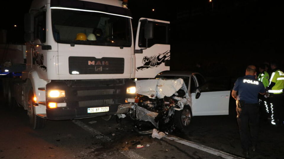 İzmir'de trafik kazası!