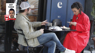 Rockçı çiftin kahve keyfi