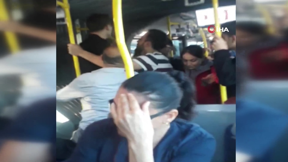 Metrobüste koltuk kavgası