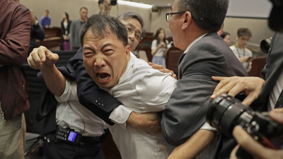 Milletvekilleri birbirine girdi!