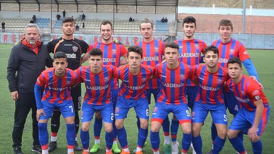 19 yaş altı maçında 15 kırmızı çıktı!