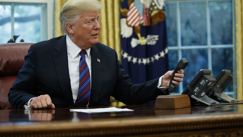 Beyaz Saray yetkililere Trump'ın telefon numarasını iletti