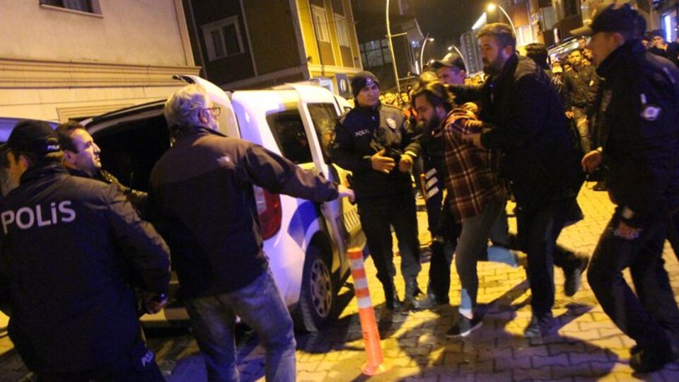 Sevgiliye şiddete linç girişimi!