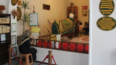 Bu evin içinde türbe var!