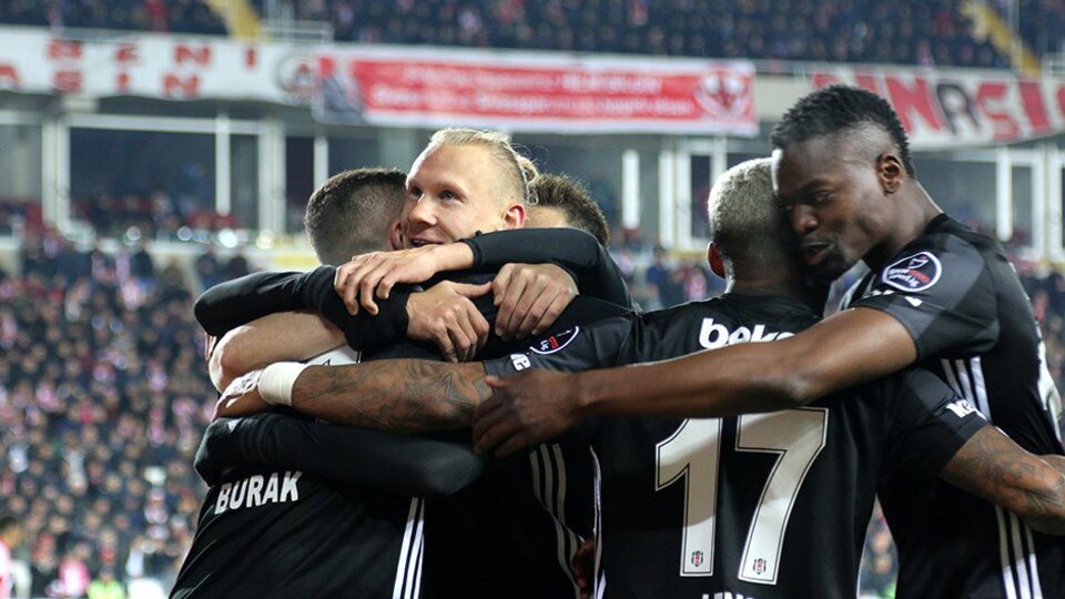 Beşiktaş Alanyaspor'u konuk ediyor