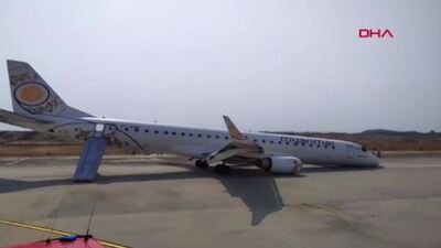 Uçağı burnunun üzerine indirdi!