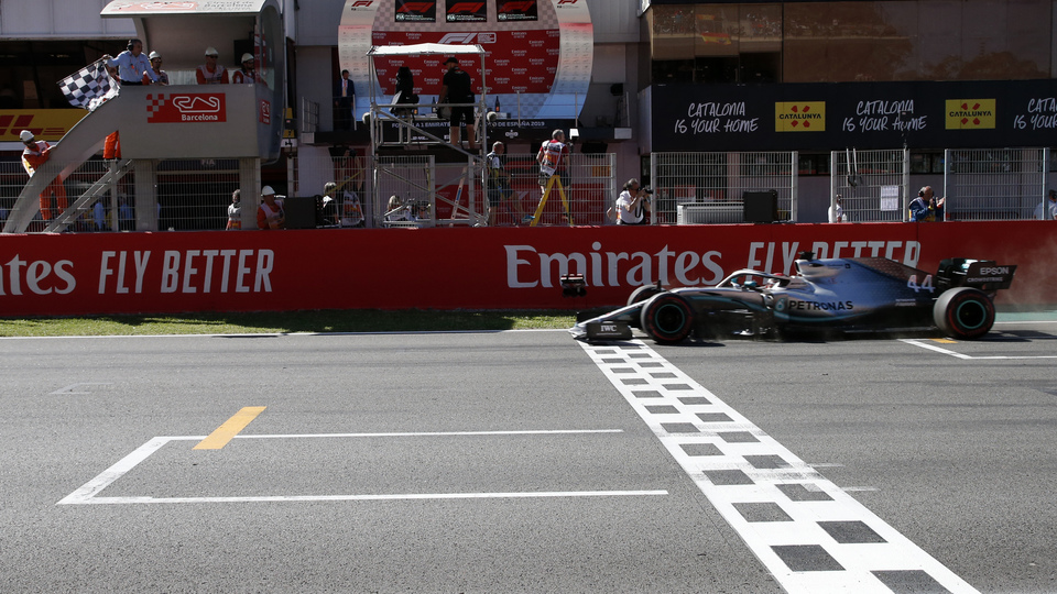 İspanya'da zafer Hamilton'ın