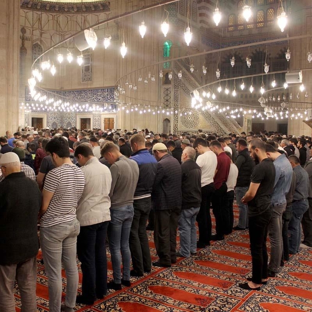 Teravih namazı saat kaçta, nasıl kılınır?