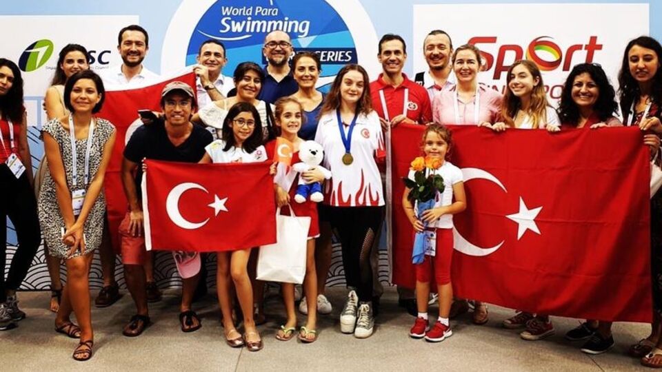 Sümeyye Boyacı altın madalya kazandı