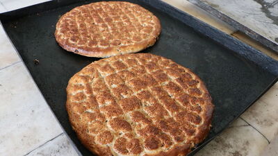 Tok tuttuğu için sofraları süslüyor