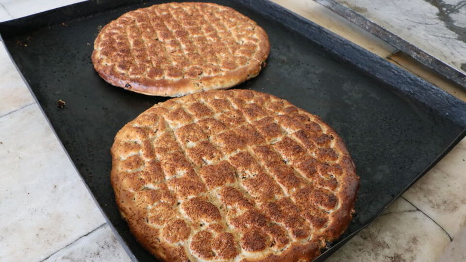 Tok tuttuğu için sofraları süslüyor