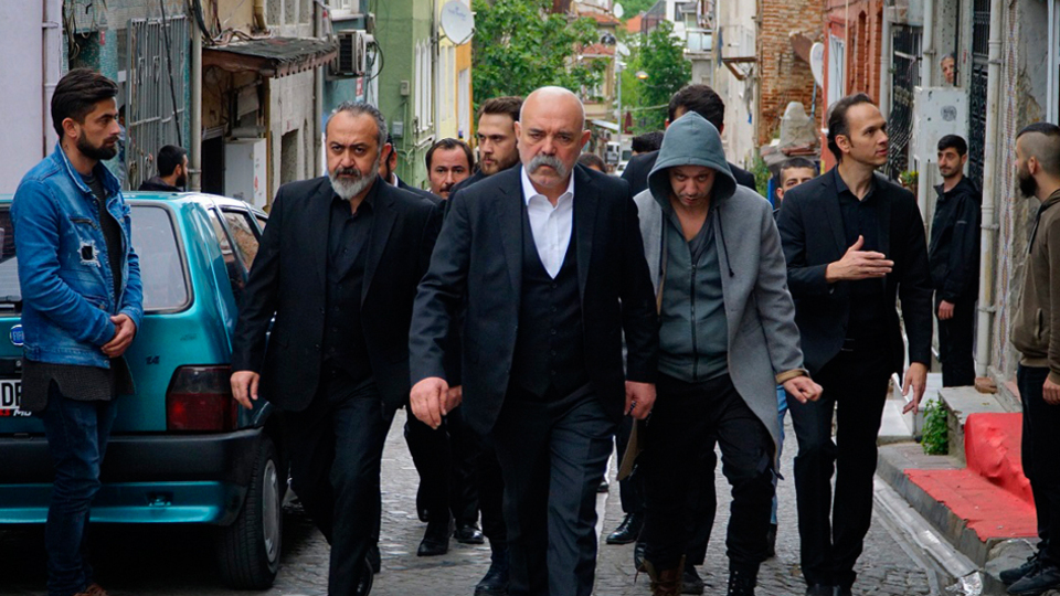 Çukur'da tansiyon yükseliyor!