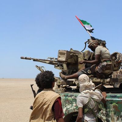 Suudi Arabistan'a bir ülkeden daha darbe!