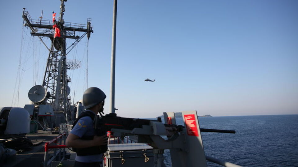 3 denizde 131 gemiyle başladı