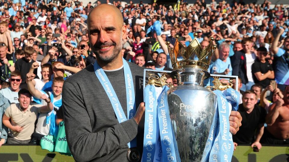 Manchester City'yle üst üste ikinci şampiyonluğunu kazanan Pep Guardiola: Bu en zoruydu