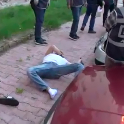 Cezaevi firarisi 5'inci kattan atladı!