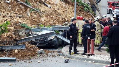 İstanbul'da istinat duvarı çöktü! 1 kişi hayatını kaybetti