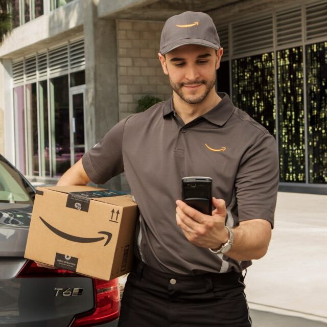 İstifa edene 10 bin dolar + 3 brüt maaş