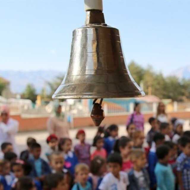 Yaz tatili kısalıyor! İşte ara tatillerin tarihleri