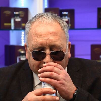 Kız Kulesi'ni görme engellilere koklattılar! Sonuç ilginç...